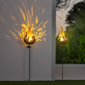 Preview: 2er-Set Solar-Feuer-Gartenstecker, 92cm: Gartendeko Fackel - Stimmungsvolle Beleuchtung - Zauberhaftes Licht für Garten & Beet