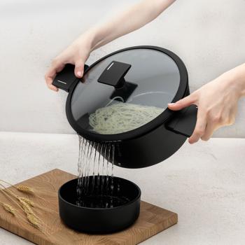 Preview: Design Kochset inkl. Untersetzer, Aluminium, 10-teilig, Titan Antihaftbeschichtung, mattschwarz, für alle Herdarten geeignet