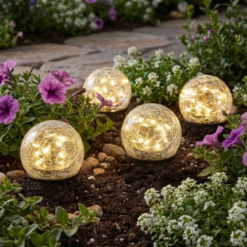 Stimmungsvolles 4er Set Solar Kugelleuchten Crackle Glas mit Erdspiess: Gartenbeleuchtung mit warmweissem LEDs, wetterfest, ideal für Rasen & Beete