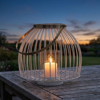 Preview: Grosses Windlicht aus Metall in Weiss-Gold 28 x 23cm- Elegante Laterne für eine stimmungsvolle & motivierende Atmosphäre im Garten, Balkon & Terrasse