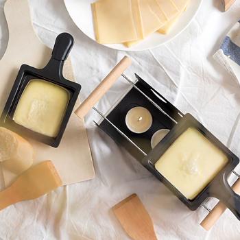 Raclette-Teelicht für 2 Personen, Raclette Set ohne Strom inkl. Teelichtern und Schaber, Metall, ideal für Balkon, Camping & unterwegs