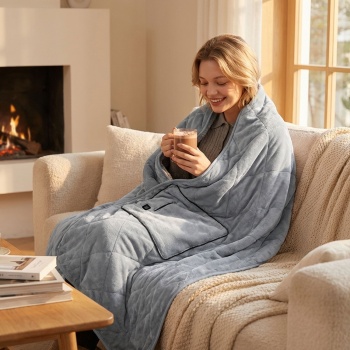 Heizdecke 135x180 cm aus Polarfleece mit Druckknöpfen, elektrische Wärmedecke mit 3 Stufen, auch als Heizkissen nutzbar, kuschelweiche Kuscheldecke