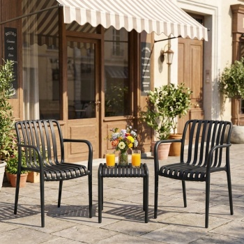 Preview: Modernes Bistro-Set: 2 Gartenstühle mit Armlehnen & ein schicker Beistelltisch, Schwarz – aus robustem Kunststoff, wetterfest, stilvoll & stabil 
