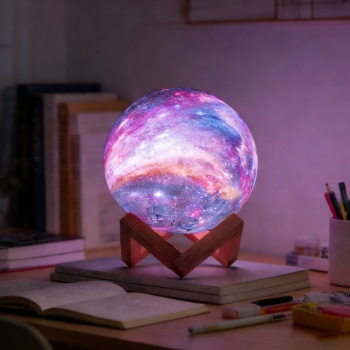 Preview: 2er-Set 3D Galaxy Mond Lampe 15cm mit 16 Farben – Dimmbare LED Mondlampe inklusive Fernbedienung und Holzständer - Akku Nachtlicht & Deko