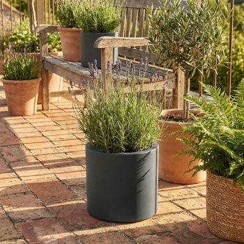 Preview: Moderner Blumentopf Rund Ø38cm in Anthrazit, Pflanzkübel 19L aus Kunststoff für Innen & Aussen, Frostsicher & UV-Beständig, Leichtgewicht