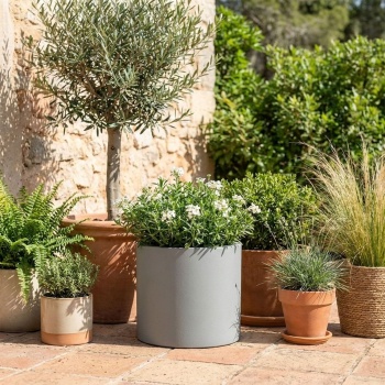 Preview: Moderner Blumentopf Rund Ø47cm in Beton-Grau, Pflanzkübel 40L aus Kunststoff für Innen & Aussen, Frostsicher & UV-Beständig, Leichtgewicht