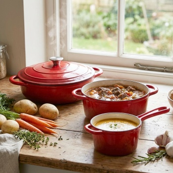 Preview: Premium Gusseisen Topfset 3tlg. in Rot - Emaillierter Schmortopf Set mit Deckel (17 cm, 22cm & 28cm) - Ideal für Induktion, Backofen & alle Herdarten