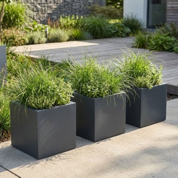 3er-Set Blumentopf Quadratisch 38cm in Anthrazit, Pflanzkasten 25L aus Kunststoff für Innen & Aussen, Frostsicher & UV-Beständig, Leichtgewicht