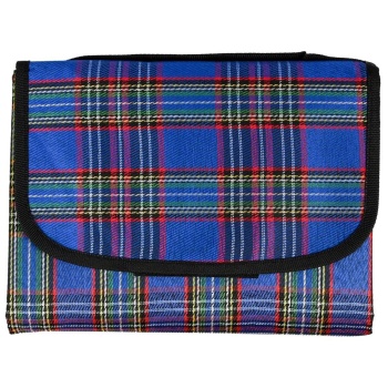 Preview: Picknickdecke in Blau kariert (150x130 cm), wasserabweisend – Leicht, faltbar & ideal für Garten, Park, Strand, Camping und den Urlaub unterwegs