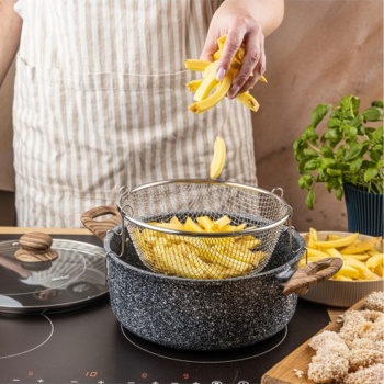 Preview: Vielseitiger Bratentopf 24 cm 4L mit Korb & Glasdeckel für alle Herdarten, ideal als Fritteuse & Kochtopf, Frittiertopf, Antihaft in schwarzem Marmor