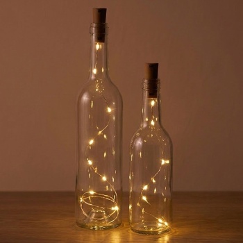 Preview: Flaschenkorken 8 LED mit Timer: Vielseitige LED-Flaschenbeleuchtung für Bar, Events & Deko - ideal als Dekoration, Geschenk & Partylicht