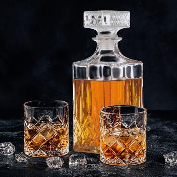 Preview: Whiskey Glaskaraffe 800 ml - Elegantes Design mit Schliff für kultivierte Hausbar - Spülmaschinengeeignet für Whisky & andere Brände - Stilvoll servieren