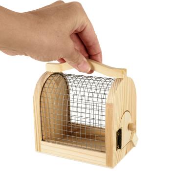 Preview: Insektenkasten Holz-Draht Naturbox für Kinder zum Sammeln & Beobachten - Pädagogisches Kinderspielzeug mit Holzgriff - 11x7,5x10 cm - Umweltfreundlich