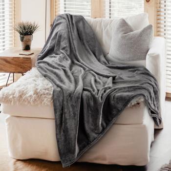 Preview: Kuscheldecke L anthrazit 180x200 cm - Weiche Couchdecke für ganzjähriges Wohlgefühl - Hautsympathisch & strapazierfähig, OEKO-TEX Standard 100