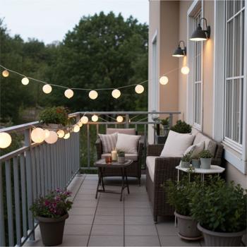 Preview: Dekorative Lichterkette mit weißen Lampions, 20 LEDs, IP44 – Schaffen Sie ein gemütliches Ambiente im Garten oder auf Terrasse & Balkon