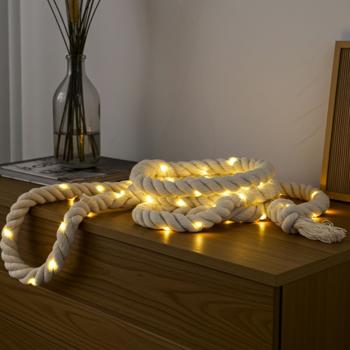 Preview: Stimmungsvolle LED-Seil-Lichterkette, warmweiss, 5m: Flexible Beleuchtung für Innen & Aussen, für Garten, Balkon & Ambiente