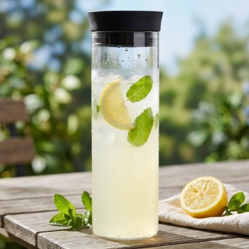 Borosilikatglas Glaskaraffe 1L - Ideal für Säfte, Limonaden, Eistee - Mit Sieb & Silikondeckel - Automatischer Verschluss - Ø 8 x 27.5 cm