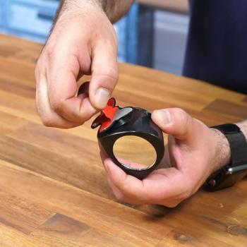 Preview: Toter-Winkel-Aussenspiegel für Autos - Erhöht Fahrsicherheit & entschärft toten Winkel - Einfache Montage, für links & rechts, Kunststoff & Glas 10x6x6 cm