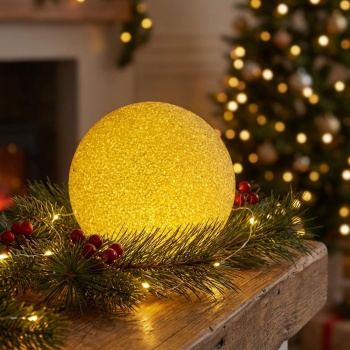 Preview: 3er-Set LED Leuchtkugeln Weihnachtskugel - warmweisses Licht für festliche Stimmung & gemütliches Ambiente - Ø 18 cm - batteriebetriebene Weihnachtsdeko