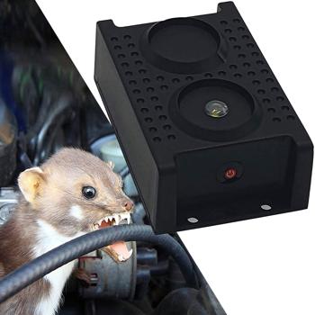 LED Mardervertreiber - Ratten- & Mäusefrei mit Blitzlichtfunktion - Ultraschall 12-24 kHz Wechselfrequenz - Schutz für Auto, Haus & Garage bis 60m²