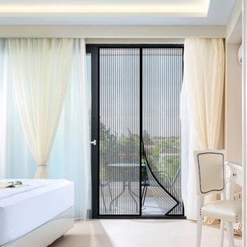 Preview: 2er-Set Magnetischer Insektenschutz-Türvorhang, 210x100cm – Schutz vor Fliegen, Schnaken & Wespen, ohne Bohren, einfache Montage