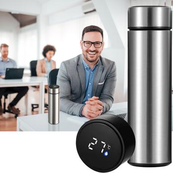 Innovative Thermo-Vakuumflasche Edelstahl (0,5L) mit Temperatur-Touchscreen - Getränk immer optimal temperiert geniessen. Modern, praktisch & BPA-frei
