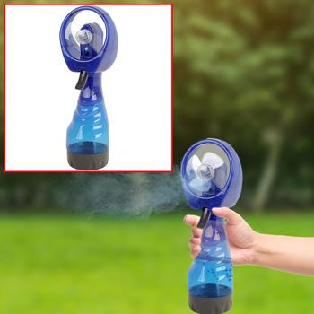 Handventilator mit Sprühfunktion (300ml, batteriebetrieben): blau/schwarz - Perfekt für unterwegs - Kühlung, Erfrischung, Komfort