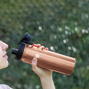 Preview: Trinkflasche Rosé-Gold 540ml - Edelstahl Sportflasche mit Silikonboden - Hält Getränke heiss/kalt - Ideal für Sport, Uni, Reisen & Camping