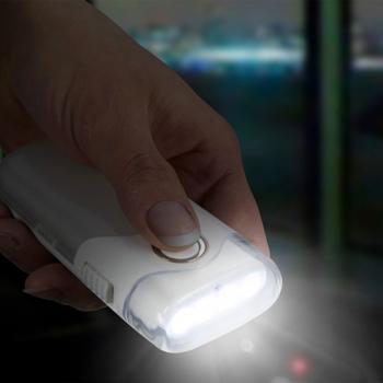 Preview: Clevere Akku LED-Taschenlampe für die Steckdose mit Einschaltautomatik: 20lm, weiss, bis 2h unabhängig - Nacht-&Notfalllicht für mehr Sicherheit