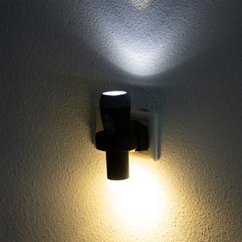 Preview: Akku LED-Taschenlampe: 200lm, Einschaltautomatik, Nachtlicht, schwarz - Automatisches Notlicht & Taschenlampe in Einem – Praktisch & Zuverlässig