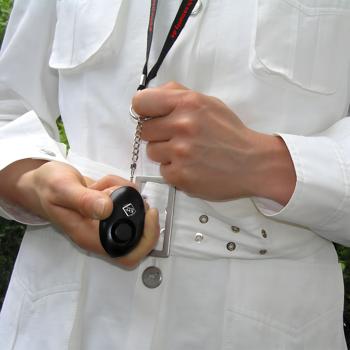 Preview: 4er-Set Lautstarker 120 dB Personenalarm mit LED-Taschenlampe, schwarz, persönliche Sicherheit, hohe Abschreckung, Taschenalarm für Notfälle