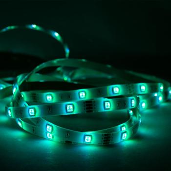 Preview: LED Streifen RGB - 5 m dimmbar - IP65 für drinnen & draussen - 150 SMD5050 LEDs, 4 Lichteffekte, Fernbedienung, 12W - Stimmungsvolle Hintergrundbeleuchtung