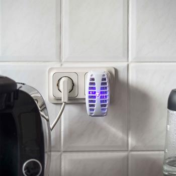 Preview: 2er-Set Mini UV-Stechmückenfalle & Fliegenfalle für die Steckdose - Geruchlos & chemiefrei für zuverlässigen Insektenschutz zu Hause