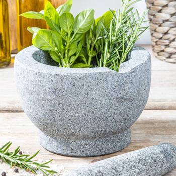 Preview: XL Granit Mörser mit Stössel - Zum Zerkleinern & Zermahlen von Gewürzen, Kräutern, Pesto & Marinaden - Massiver Steinmörser Ø 15 cm - Dunkelgrau