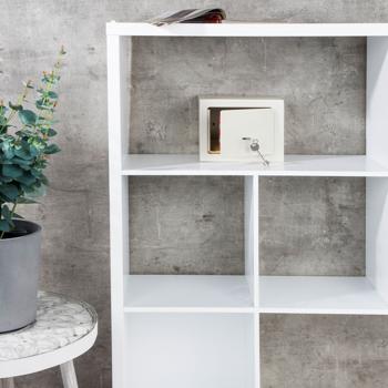 Preview: Robuster Möbeltresor in Weiss, 23 x 17 x 17 cm mit 2 Schlüsseln – Diskret, Kompakt & sicherer Schutz für Ihre Wertsachen