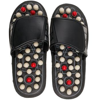 Preview: Massage Pantoffeln mit Fussreflexzonen-Noppen S - Wohltuende Fussmassage jederzeit & überall - Schwarz, weiss-rote Noppen, ohne Strom