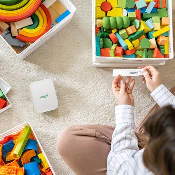 Preview: Mobiler Akku Thermo Etikettendrucker, 12mm - weiss, App Design, inkl. Etiketten - kabelloser Labeldrucker, Etiketten Beschriften, Einfache Bedienung