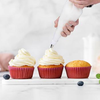 Preview: Silikon Spritzbeutel-Set mit 8 Edelstahl-Tüllen - Ideal zum Verzieren von Torten, Kuchen & Cupcakes - Wiederverwendbar & leicht zu reinigen