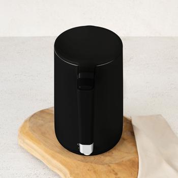 Preview: Mattschwarzer Doppelwand Wasserkocher (1,7L, 1800W): 360° drehbar, energiesparend & sicher, Cool-Touch, schnell & stilvoll für Ihre Küche