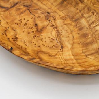 Preview: Olivenholz Schale oval - Handgefertigt, einzigartiges Holzmuster - 16x10x2,5cm - Robust, pflegeleicht, MOCA-zertifiziert, Made in Italy