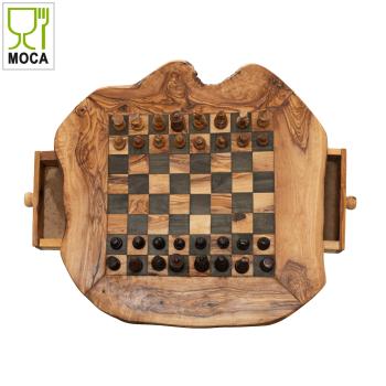 Preview: Olivenholz Schachbrett mit Figuren - Rustikales Strategiespiel & edle Dekoration - 40x40cm - Handgefertigt in Italien - Unikat Naturrand geölt