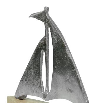 Preview: Segelboot Deko aus Aluminium - Edle Dekoration für Wohnräume - Mangoholz-Sockel - Braun, Silber - Maritim - 17x17x6cm - Handgefertigt