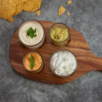 Preview: Servierbrett Akazienholz mit Griff - 4 Dipgläsern Servierschalen für Tapas Antipasti Apéro - Rustikales 5-teiliges Holz/Glas Set 30x16x1.5cm - Geschenkidee