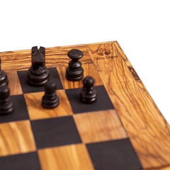 Preview: Olivenholz 3-in-1 Spielbrett Handgefertigt - Schach, Dame, Backgammon im Koffer - Inkl. Figuren, 40x40x5 cm, Made in Italy