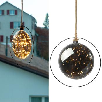 Flache LED Hängekugel-Deko - Zauberhafte Weihnachtsstimmung für Fenster & Türen - Glas, Ø 18 cm, grau/braun, inkl. Schnur, batteriebetrieben