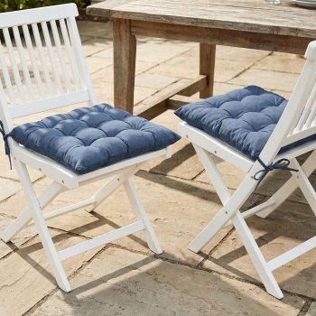 Preview: 2er-Set Stuhlkissen mit Steppung 46x46 cm Kobalt - Bequeme Sitzkissen für Küchen- & Gartenstühle - 8 cm Dicke - UV-Schutz - Mit Befestigungsbändern