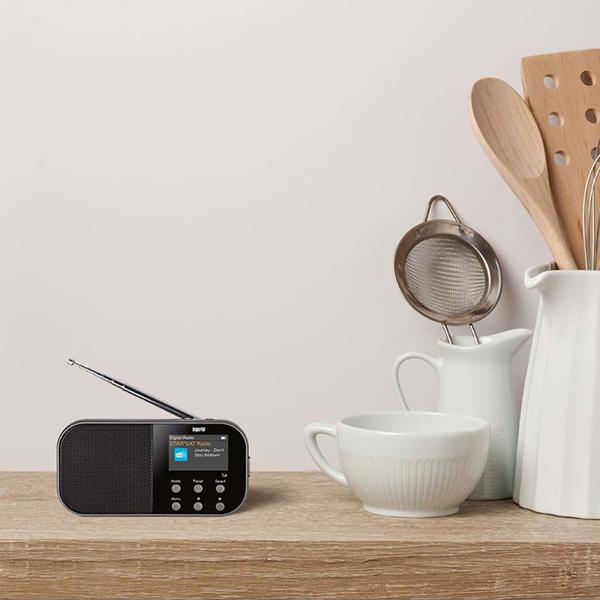 Tragbares DAB+ & UKW Kofferradio mit TFT-Farbdisplay, schwarz, kristallklarer Empfang & lange Akkulaufzeit