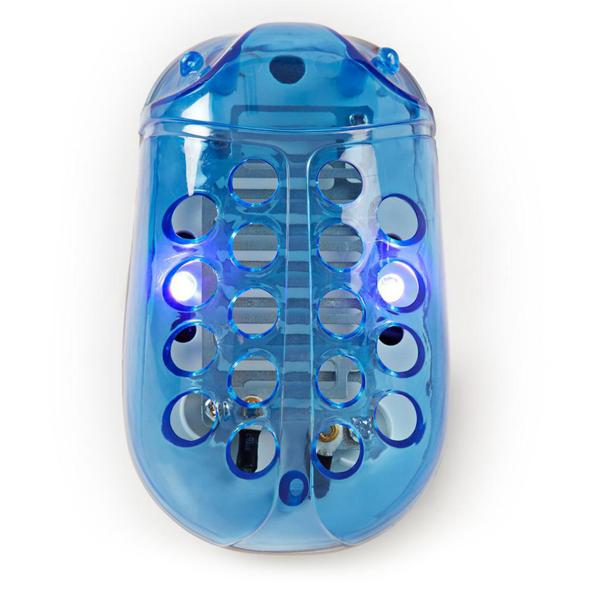 Kompakter Steckdosen Insektenvernichter mit UV-A Licht (bis 20m²): Mücken & Fliegen effektiv & sicher loswerden | Geruchlos, giftfrei & ideal für Schlafzimmer, Küche & kleine Räume