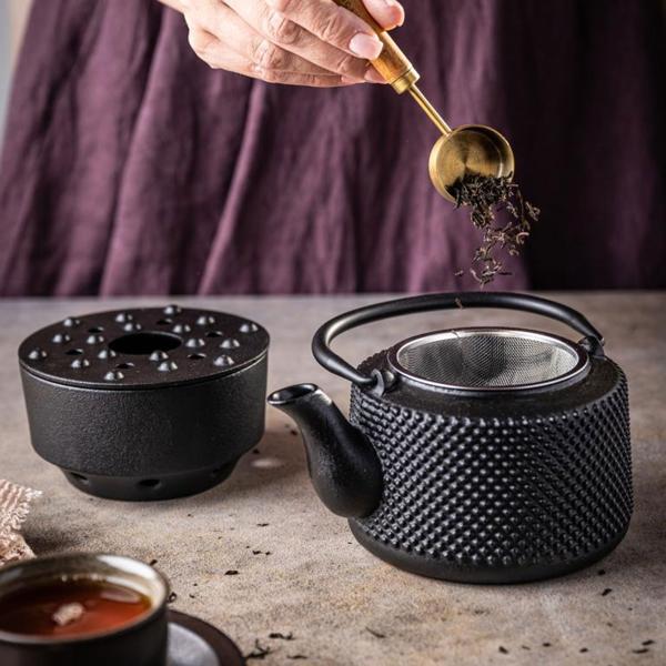 Elegante Teekanne mit Rechaud aus Gusseisen, schwarz: für langanhaltende Wärme & stilvollen Teegenuss