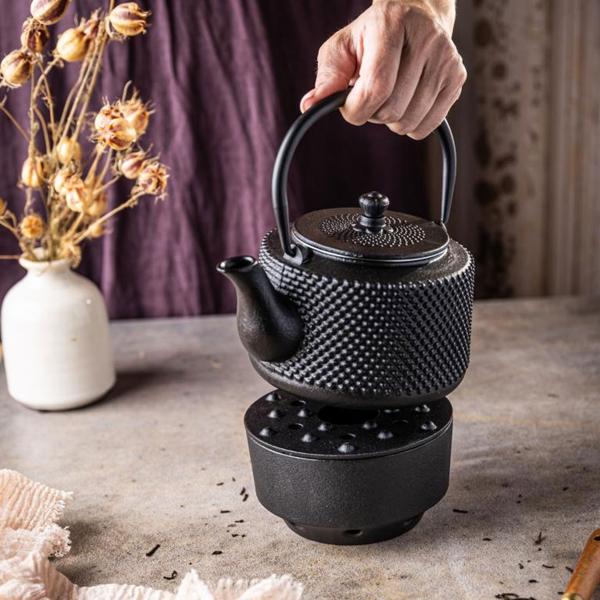 Elegante Teekanne mit Rechaud aus Gusseisen, schwarz: für langanhaltende Wärme & stilvollen Teegenuss